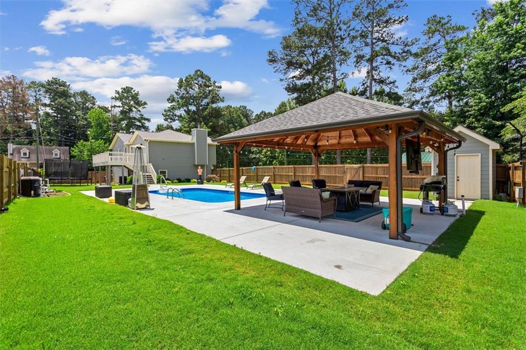 4446 LAMAR Drive
