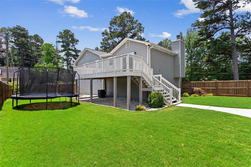 4446 LAMAR Drive
