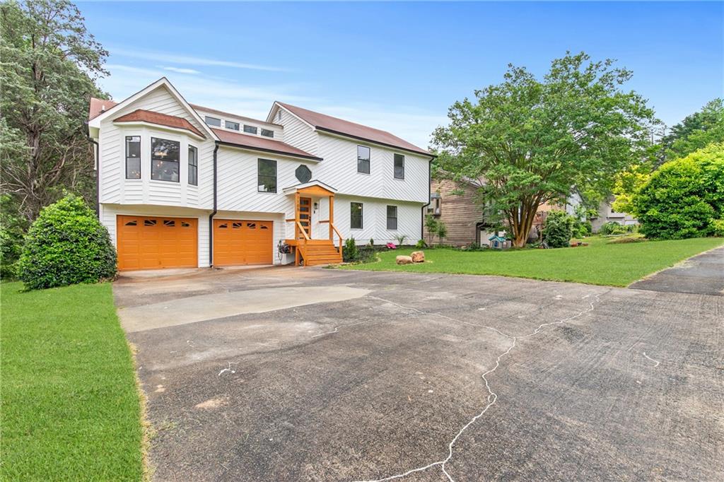 1105 Sallete Court