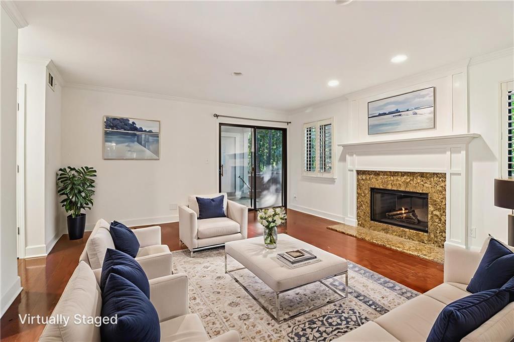 2930 TORREYA Way 2930