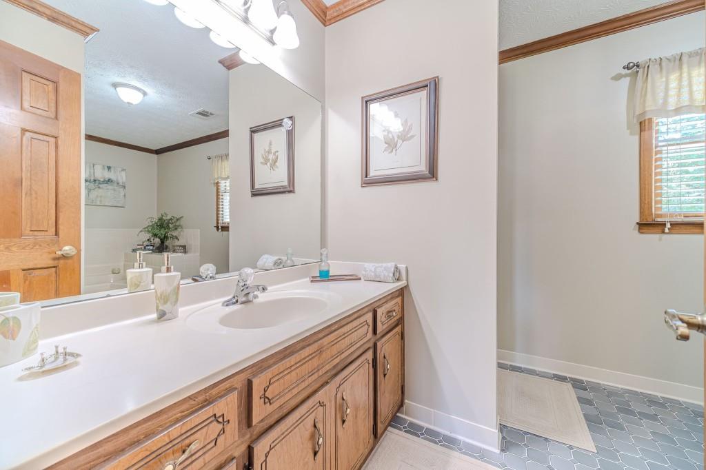 4481 Lucerne Place, Lilburn, Georgia image 30
