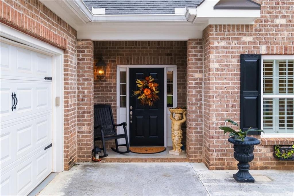 206 Maplecrest Lane SE