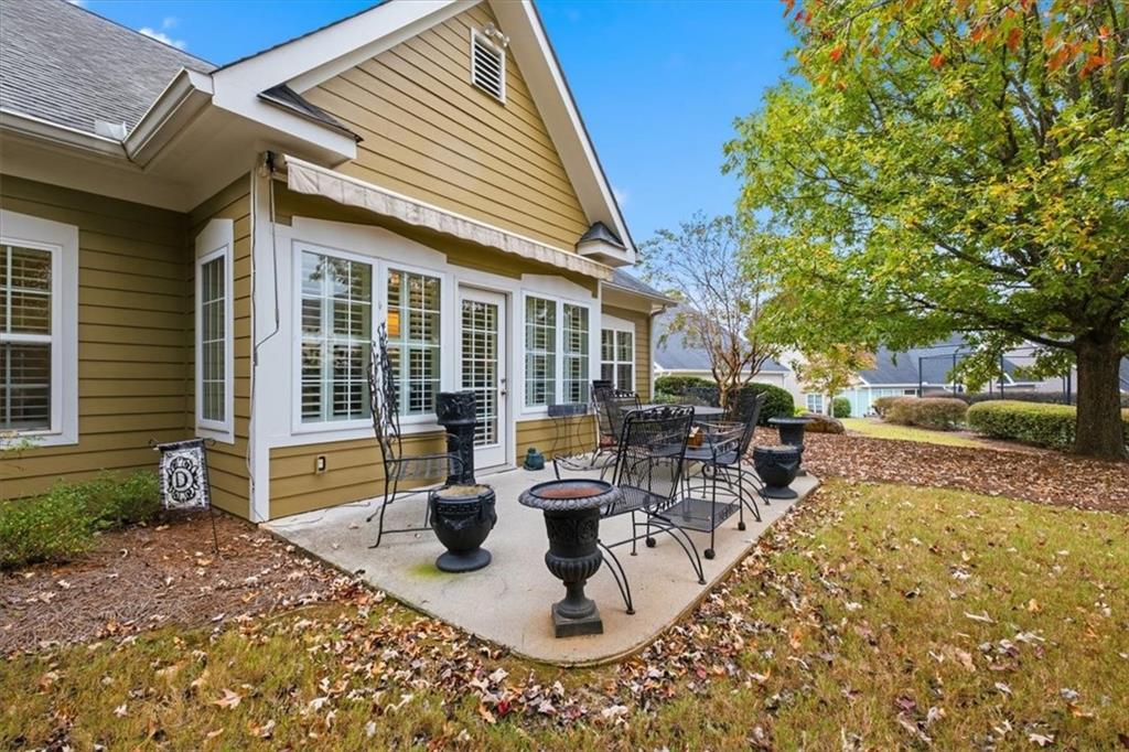 206 Maplecrest Lane SE