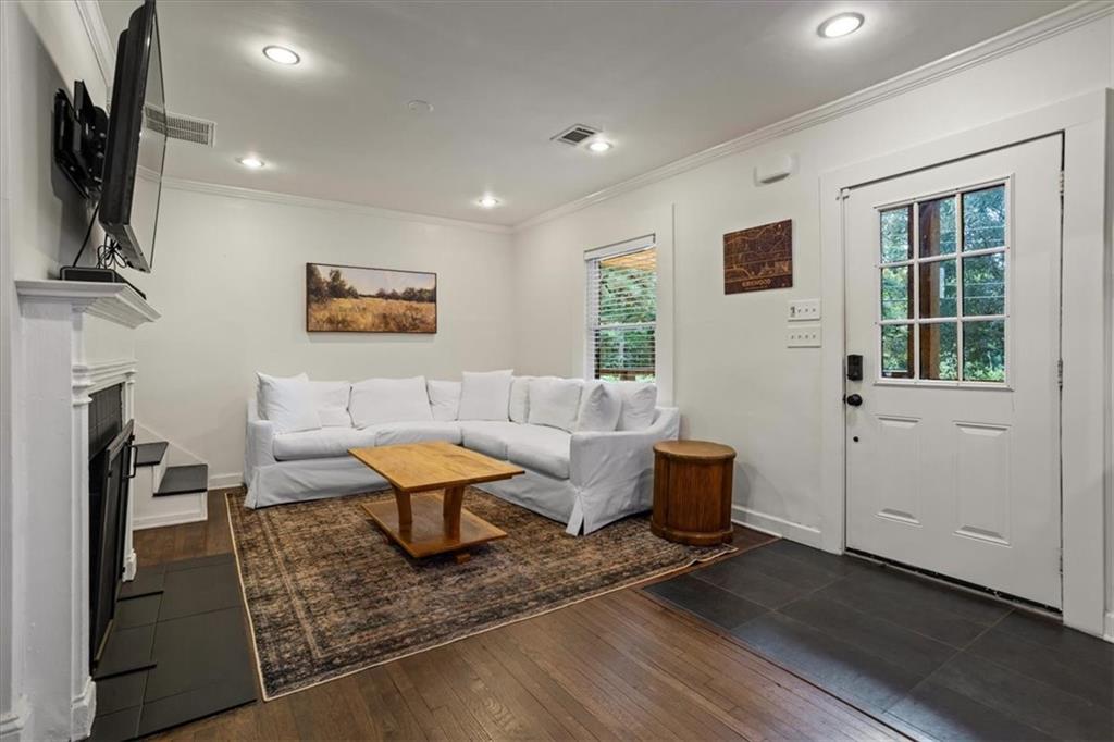 410 Wilkinson Drive SE