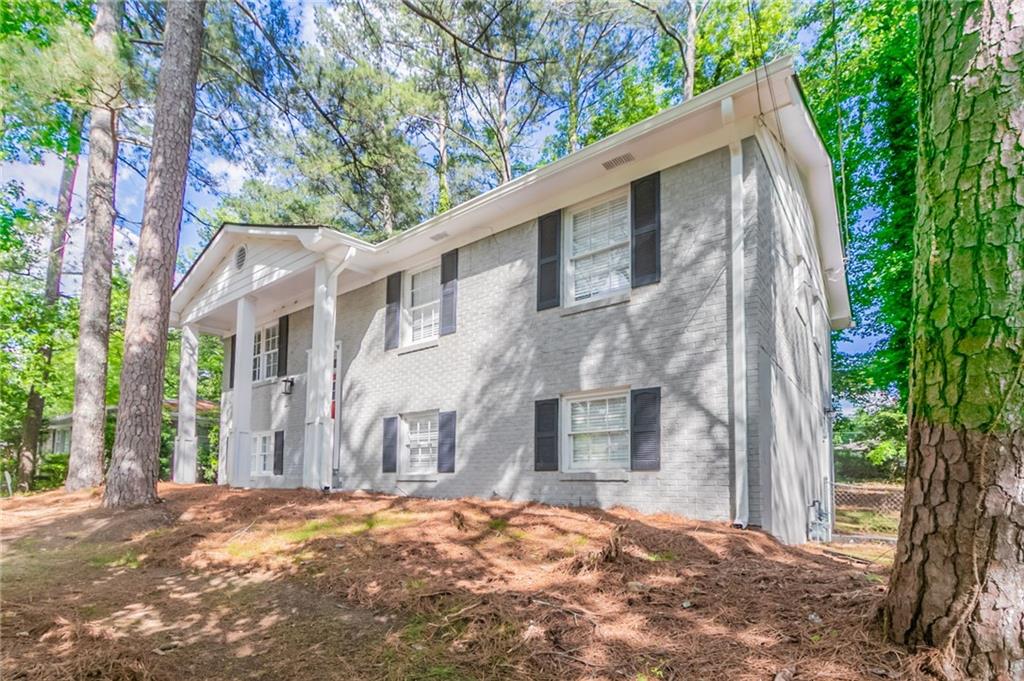 2922 Carriage Lane