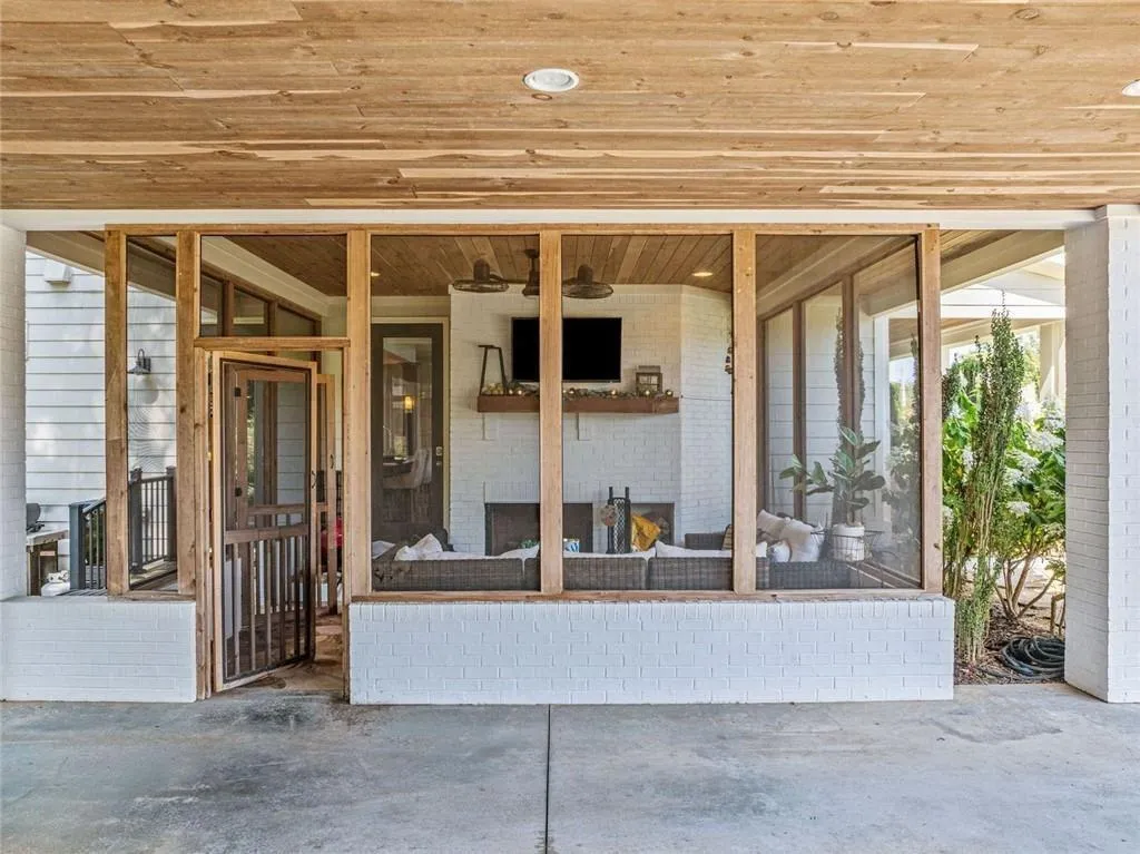 Cumming, Georgia 30041, United States, 4 Bedrooms Bedrooms, ,4 BathroomsBathrooms,Residential,Coming Soon,176050