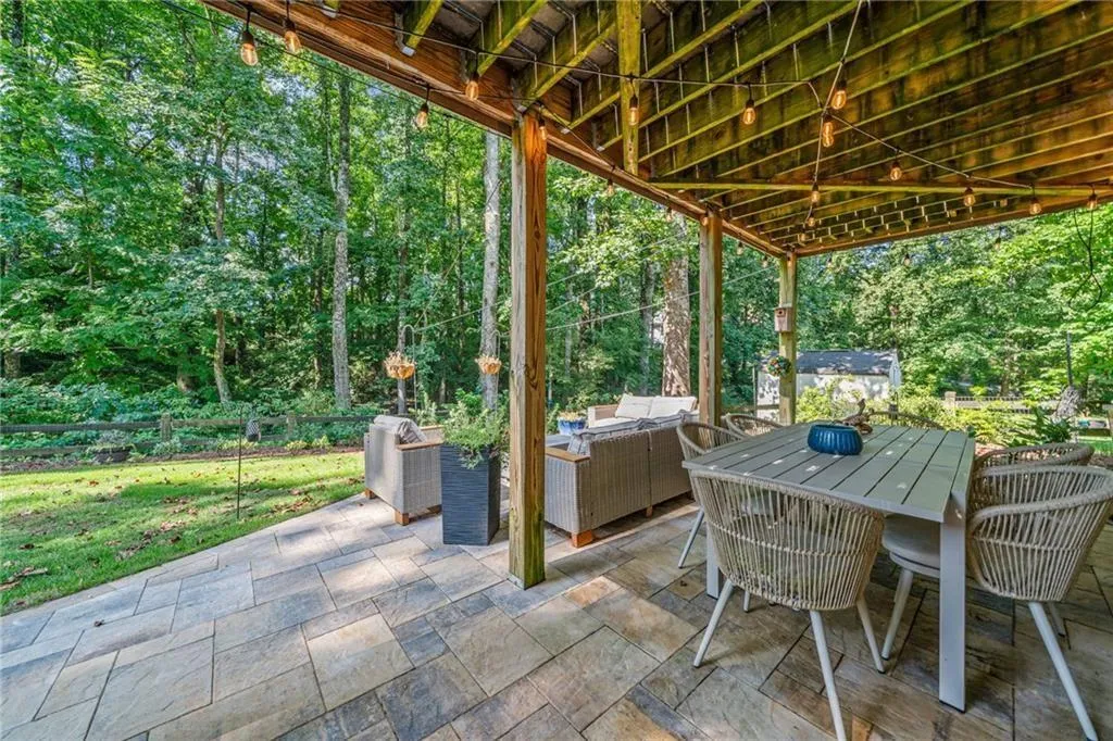 Cumming, Georgia 30041, United States, 4 Bedrooms Bedrooms, ,4 BathroomsBathrooms,Residential,Coming Soon,176050