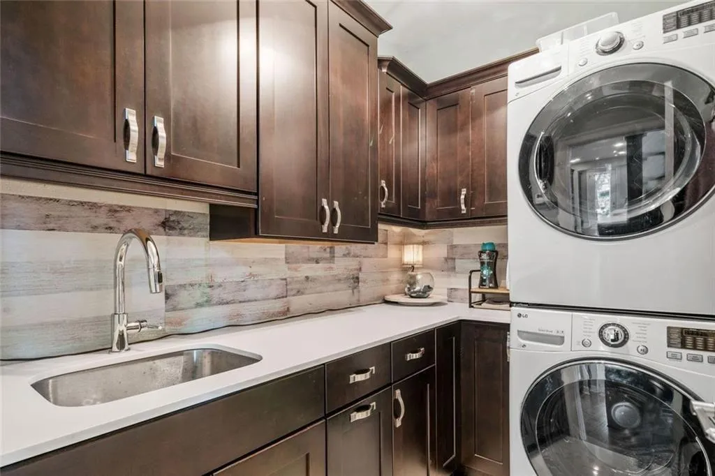 Cumming, Georgia 30041, United States, 4 Bedrooms Bedrooms, ,4 BathroomsBathrooms,Residential,Coming Soon,176050