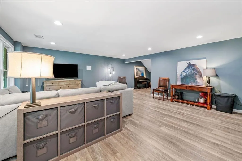 Cumming, Georgia 30041, United States, 4 Bedrooms Bedrooms, ,4 BathroomsBathrooms,Residential,Coming Soon,176050