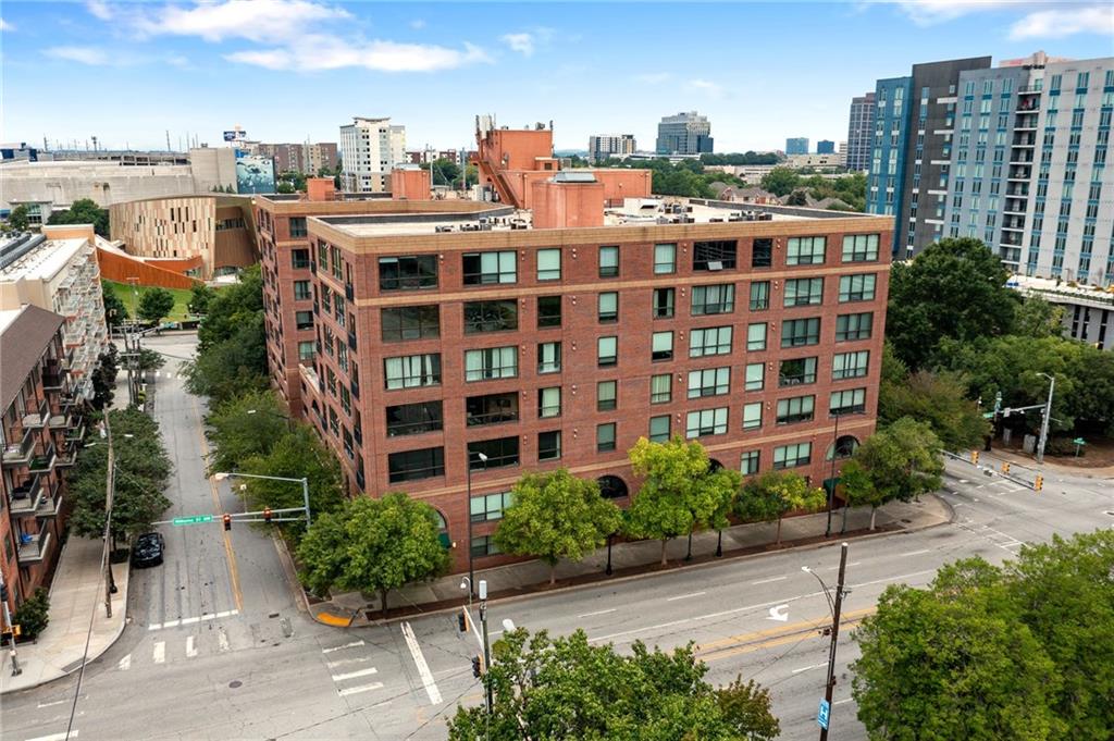 115 W Peachtree Place NW 602