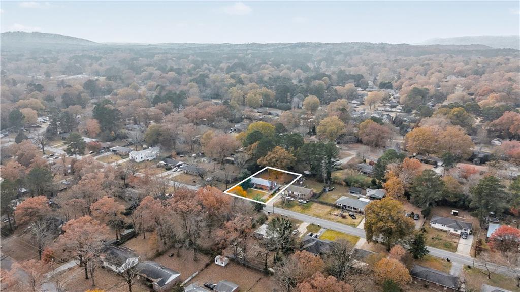 216 Coosawattee Avenue SW