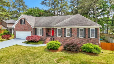 Homes For Sale - 2884 Overwood Lane<br/> Snellville, GA 30078
