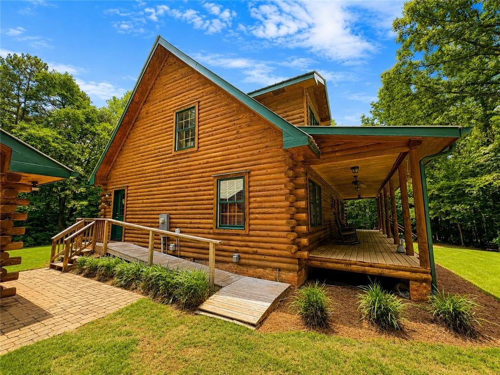 1120 Ridgewood Drive