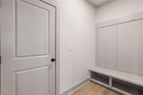listing image 50