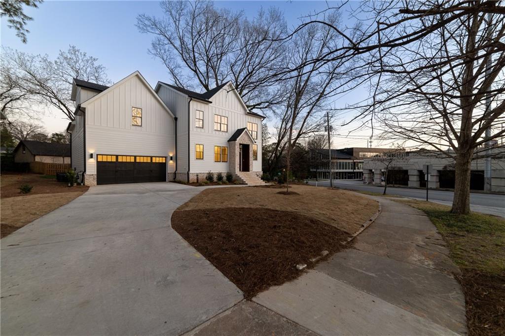 581 Sherwood Road, Atlanta, Georgia image 6
