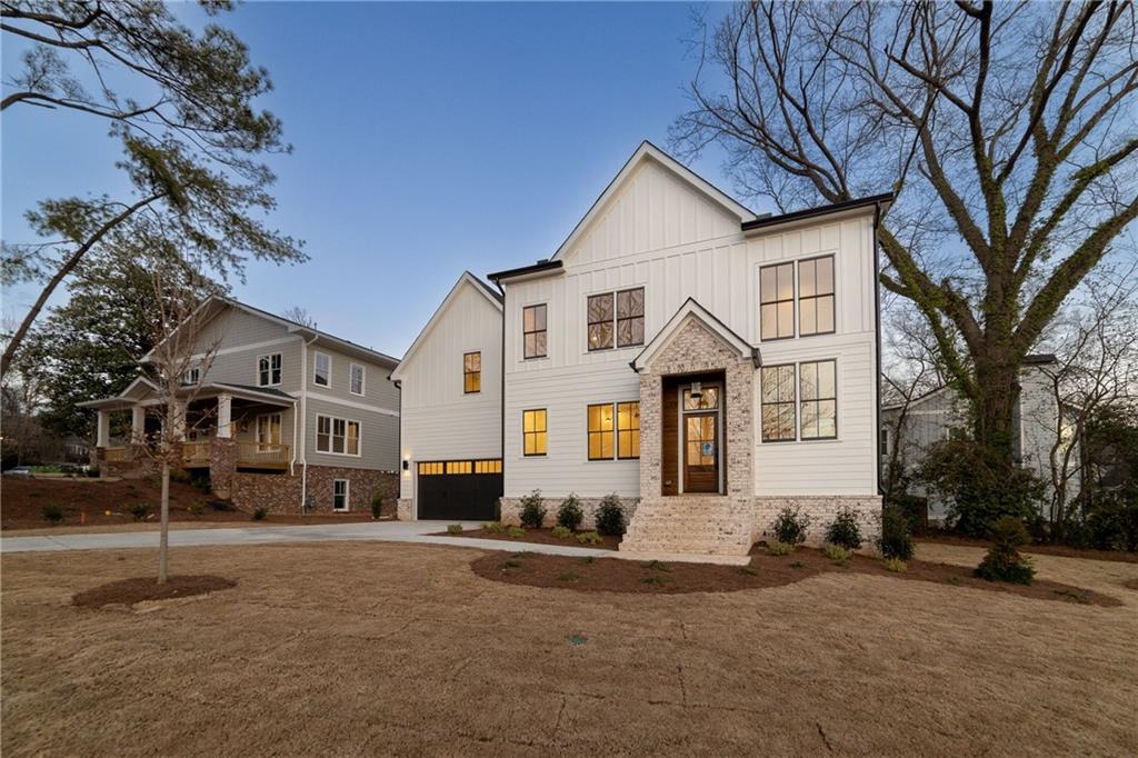 581 Sherwood Road NE