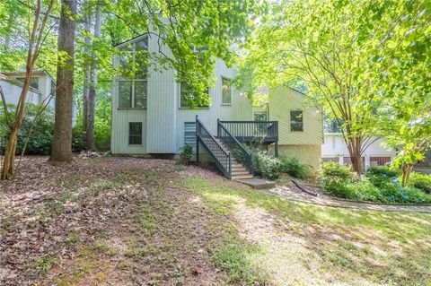 Photo of 1282 Shiloh Trail E Trl, Kennesaw, GA 30144 (MLS # 7599455)