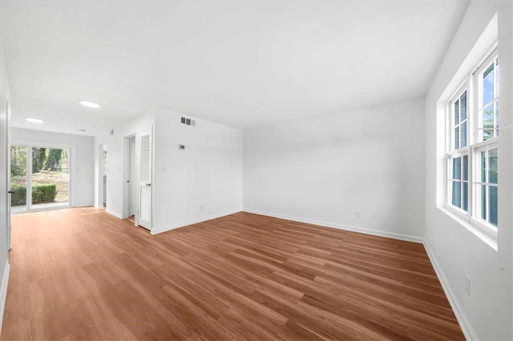 382 Northdale Court