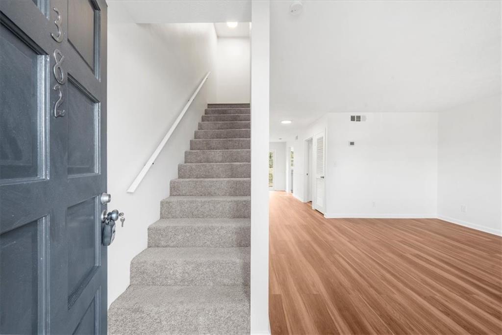 382 Northdale Court