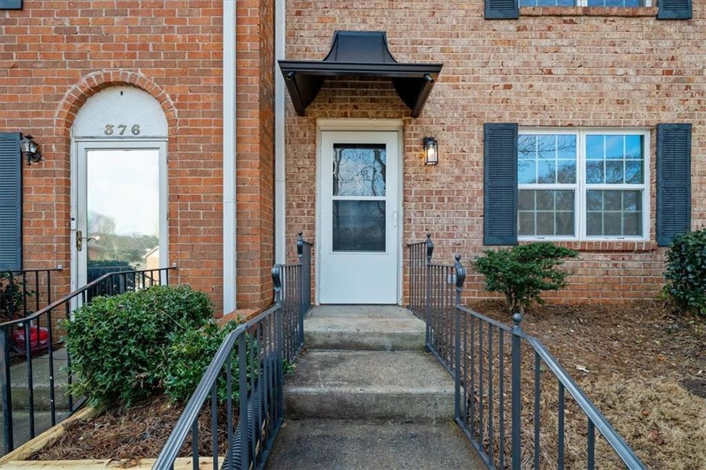 382 Northdale Court