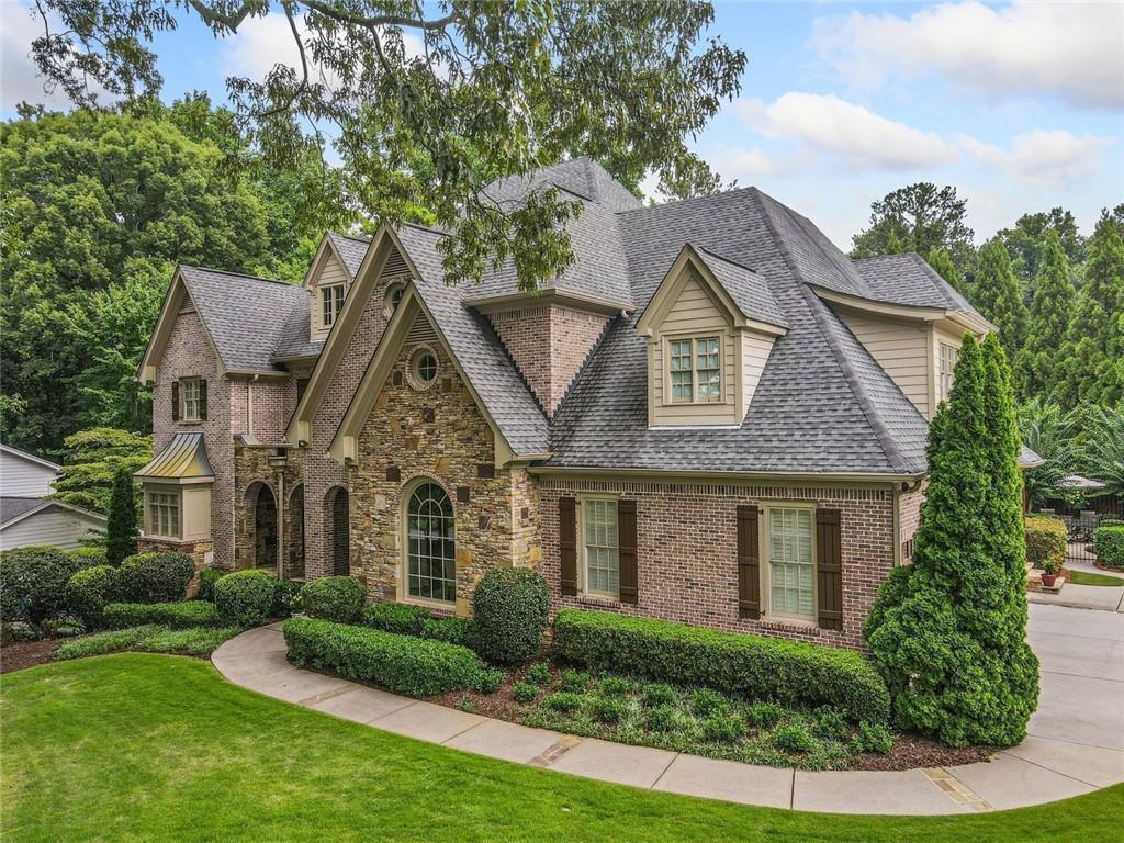 4304 Berkford Circle NE