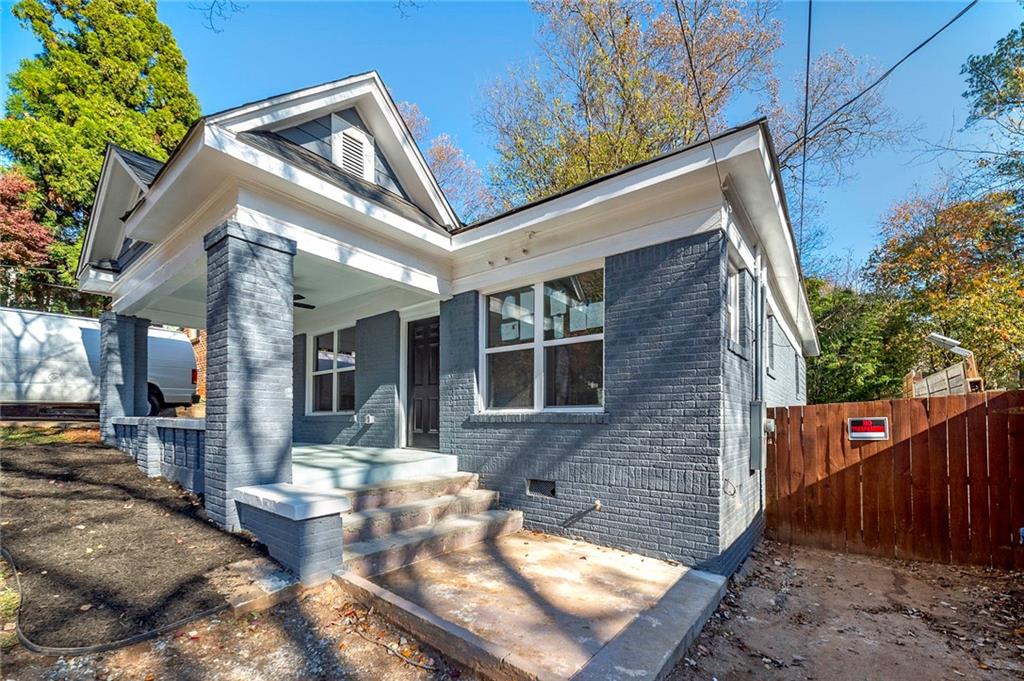 944 Woodland Avenue