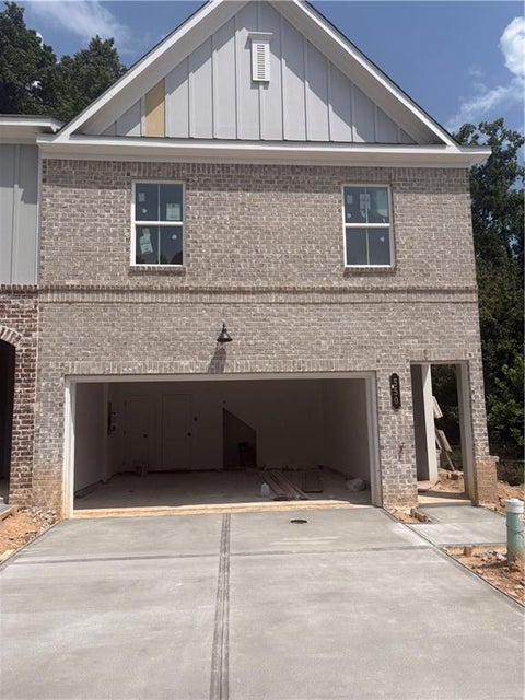 Townhouse For Sale - 550 Feldspar Way<br/> Lawrenceville, GA 30043