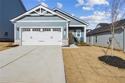 Homes For Sale - 353 Moosehead Trail<br/> Hoschton, GA 30548