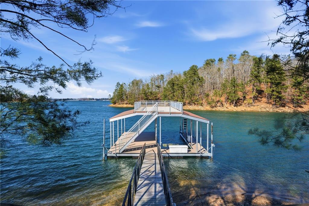 6476 Chestnut Hill Road