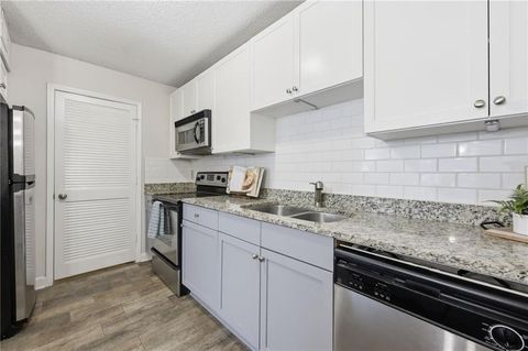 Condo For Sale - 2657 Lenox Road #113<br/> Fulton County, Atlanta, GA 30324