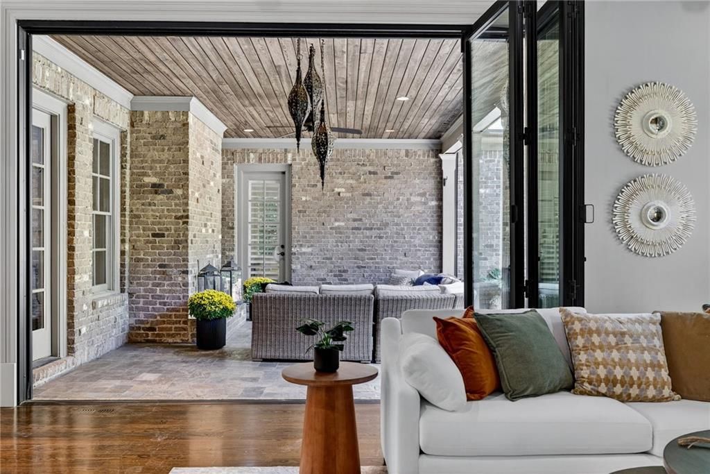 Photo of 840 Camden Park Court Ct NE, Atlanta, GA 30342 (MLS # 7704055)