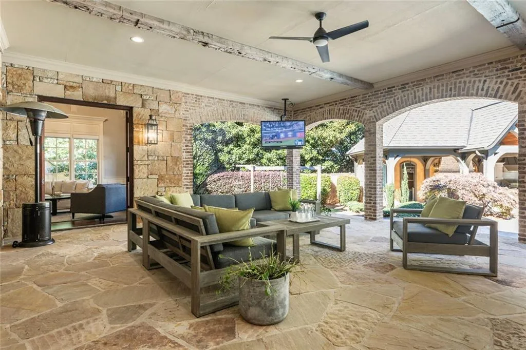 Marietta, Georgia 30067, United States, 7 Bedrooms Bedrooms, ,8 BathroomsBathrooms,Residential,Active,232521