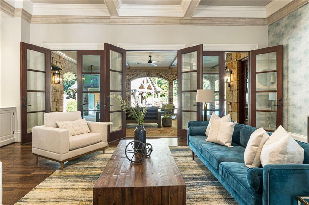 Atlanta Country Club - Residential