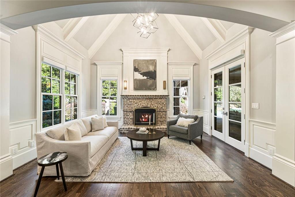 Atlanta Country Club - Residential