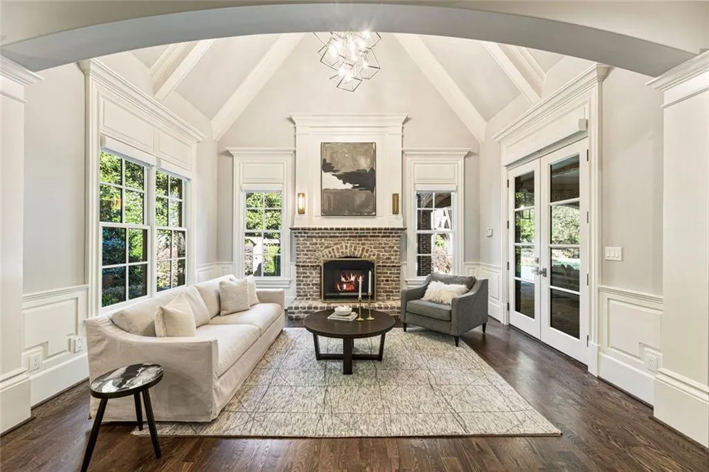 Marietta, Georgia 30067, United States, 7 Bedrooms Bedrooms, ,8 BathroomsBathrooms,Residential,Active,232521