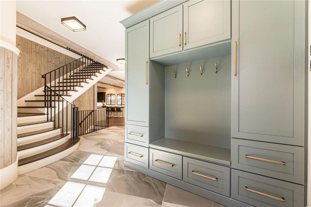 Atlanta Country Club - Residential