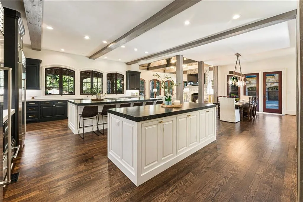 Marietta, Georgia 30067, United States, 7 Bedrooms Bedrooms, ,8 BathroomsBathrooms,Residential,Active,232521