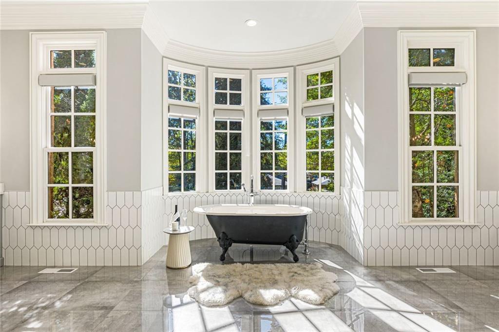 Atlanta Country Club - Residential