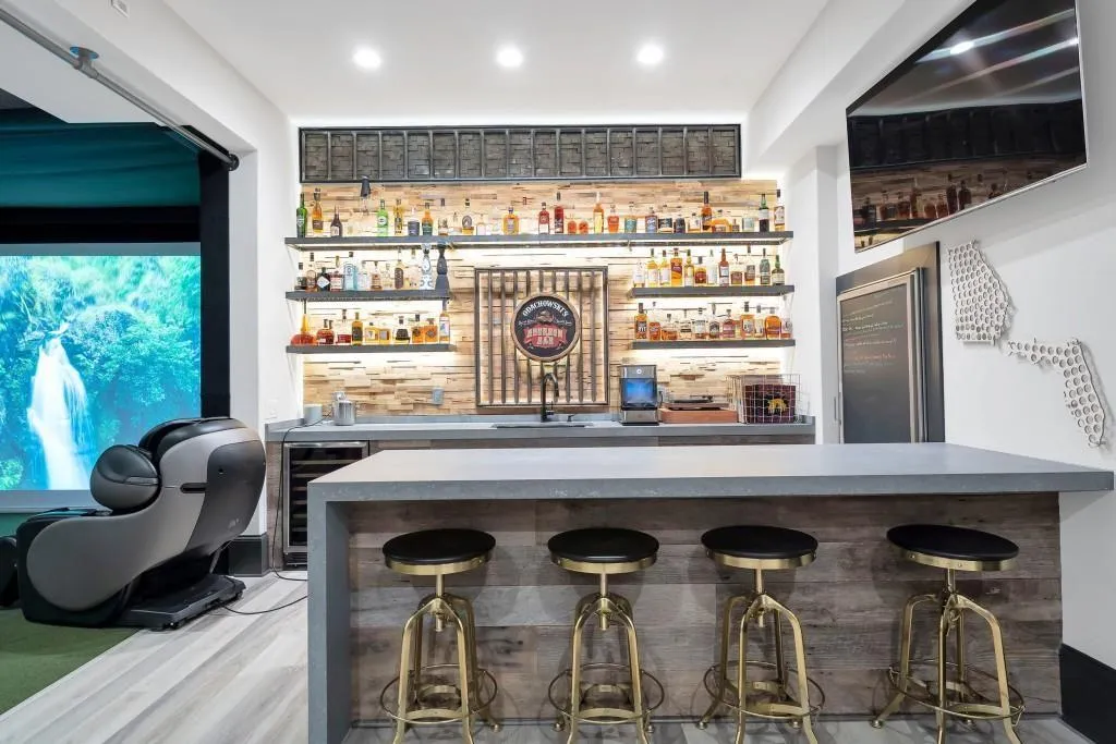 Marietta, Georgia 30067, United States, 7 Bedrooms Bedrooms, ,8 BathroomsBathrooms,Residential,Active,232521