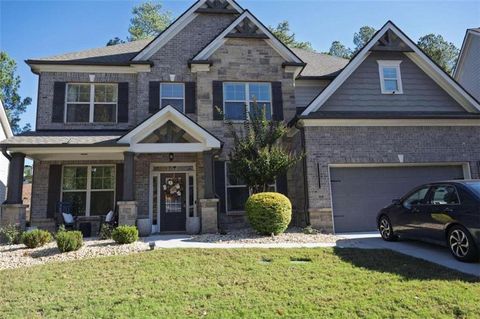 A home in Dacula