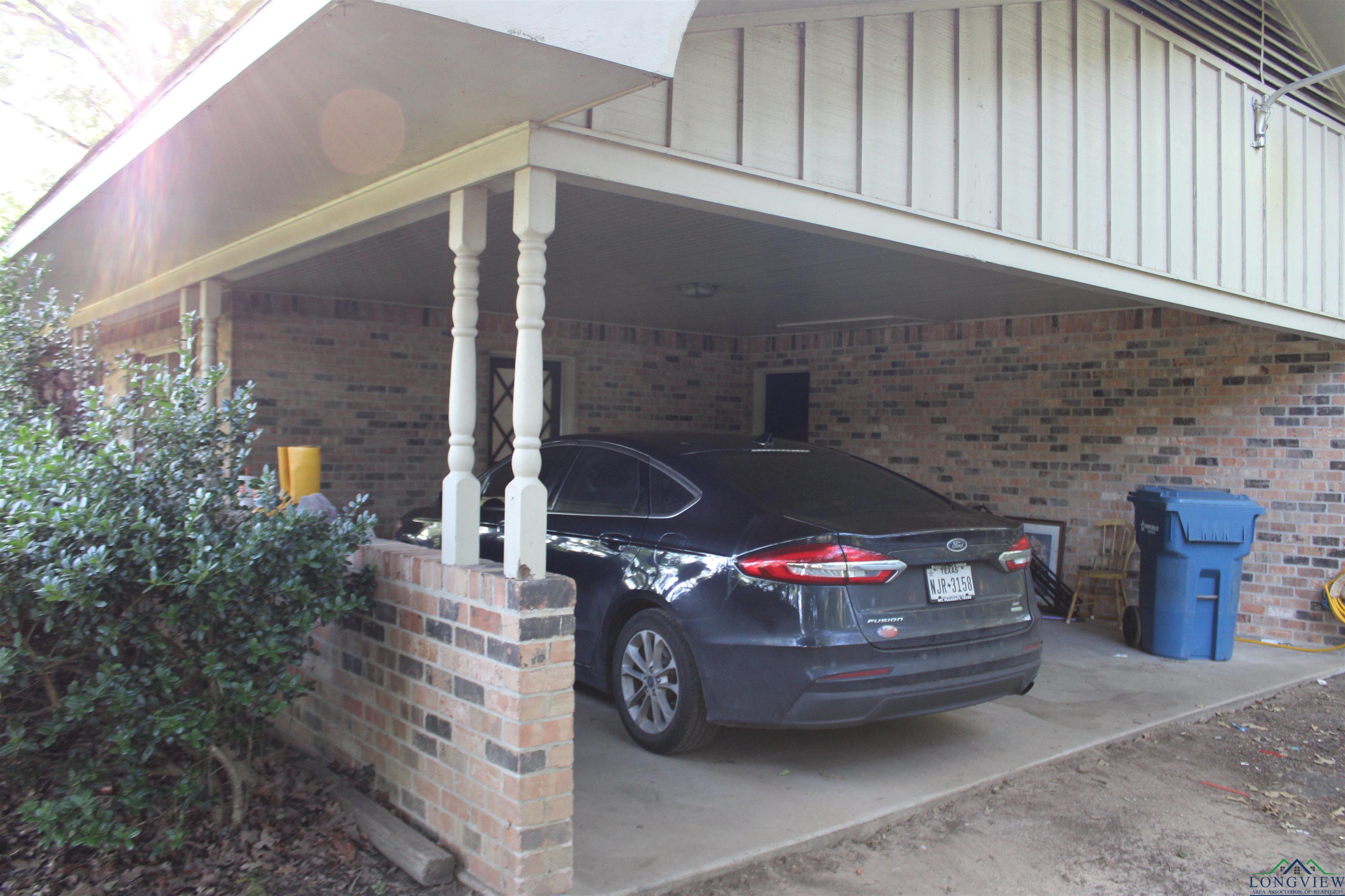 108 Mockingbird St, Mount Pleasant, Texas image 3