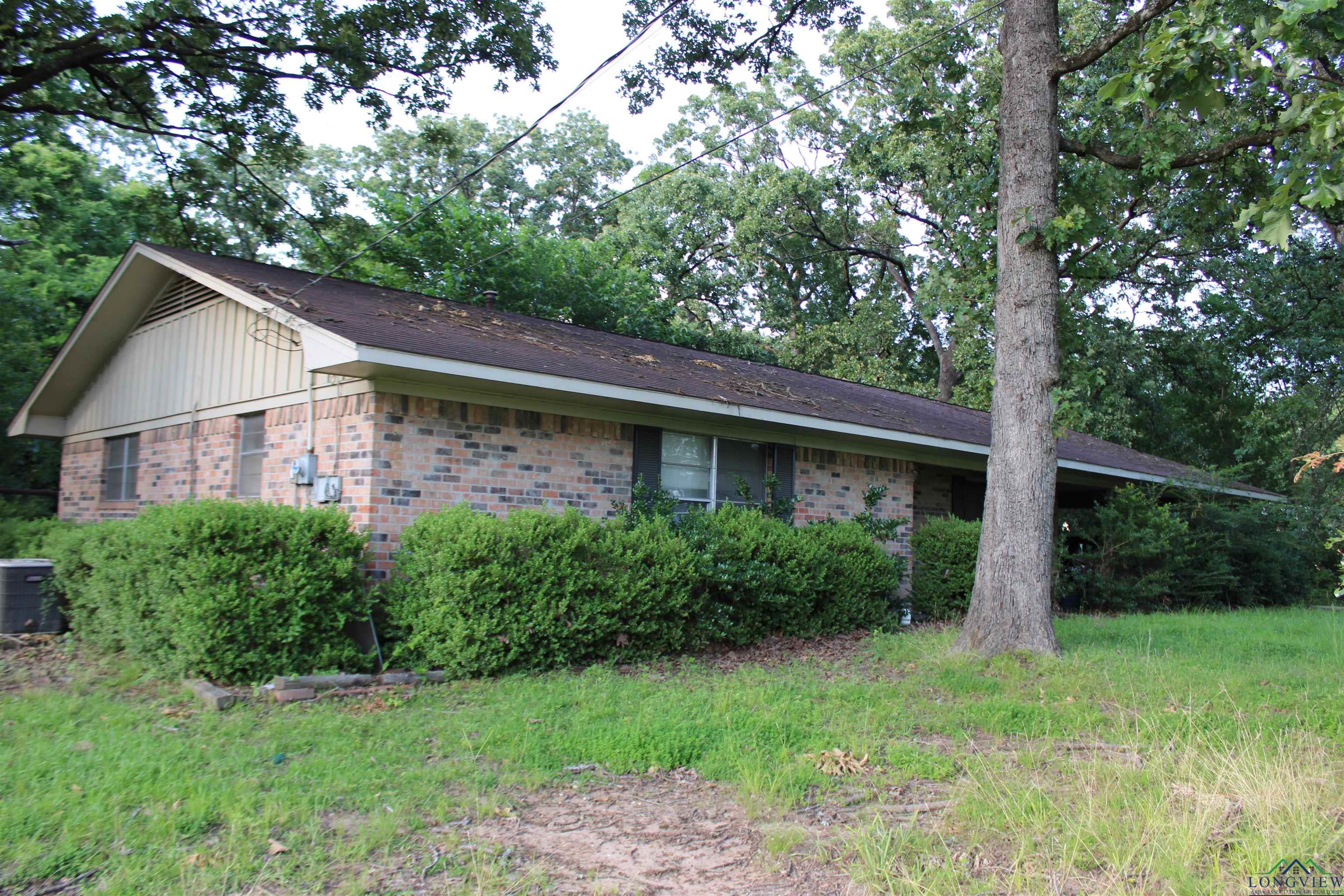 108 Mockingbird St, Mount Pleasant, Texas image 2