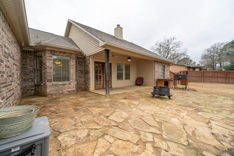 A home in White Oak