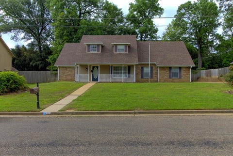 Homes For Sale - 1600 Northwood Ct<br/> Longview, TX 75605