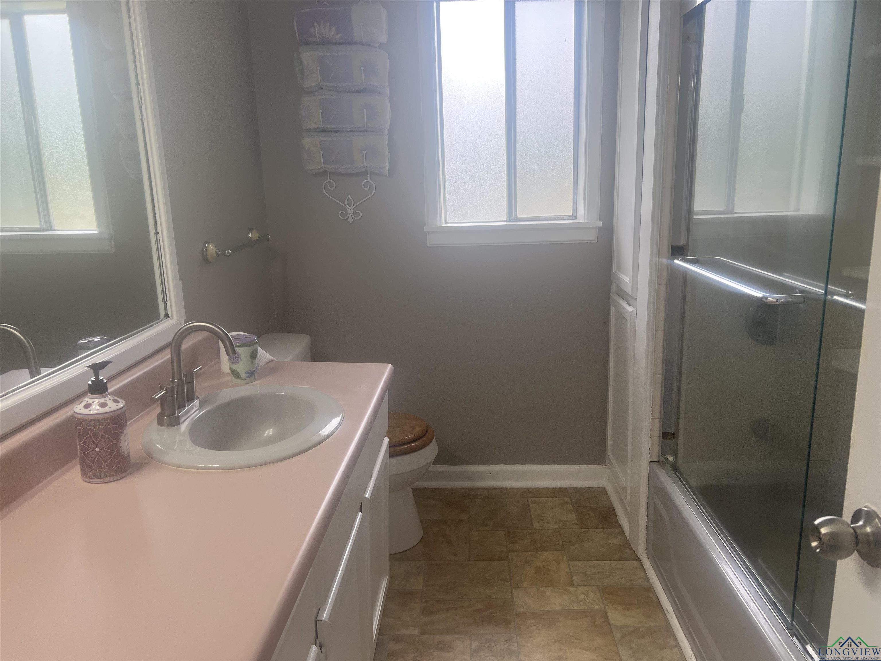1609 Bomar St, Marshall, Texas image 12