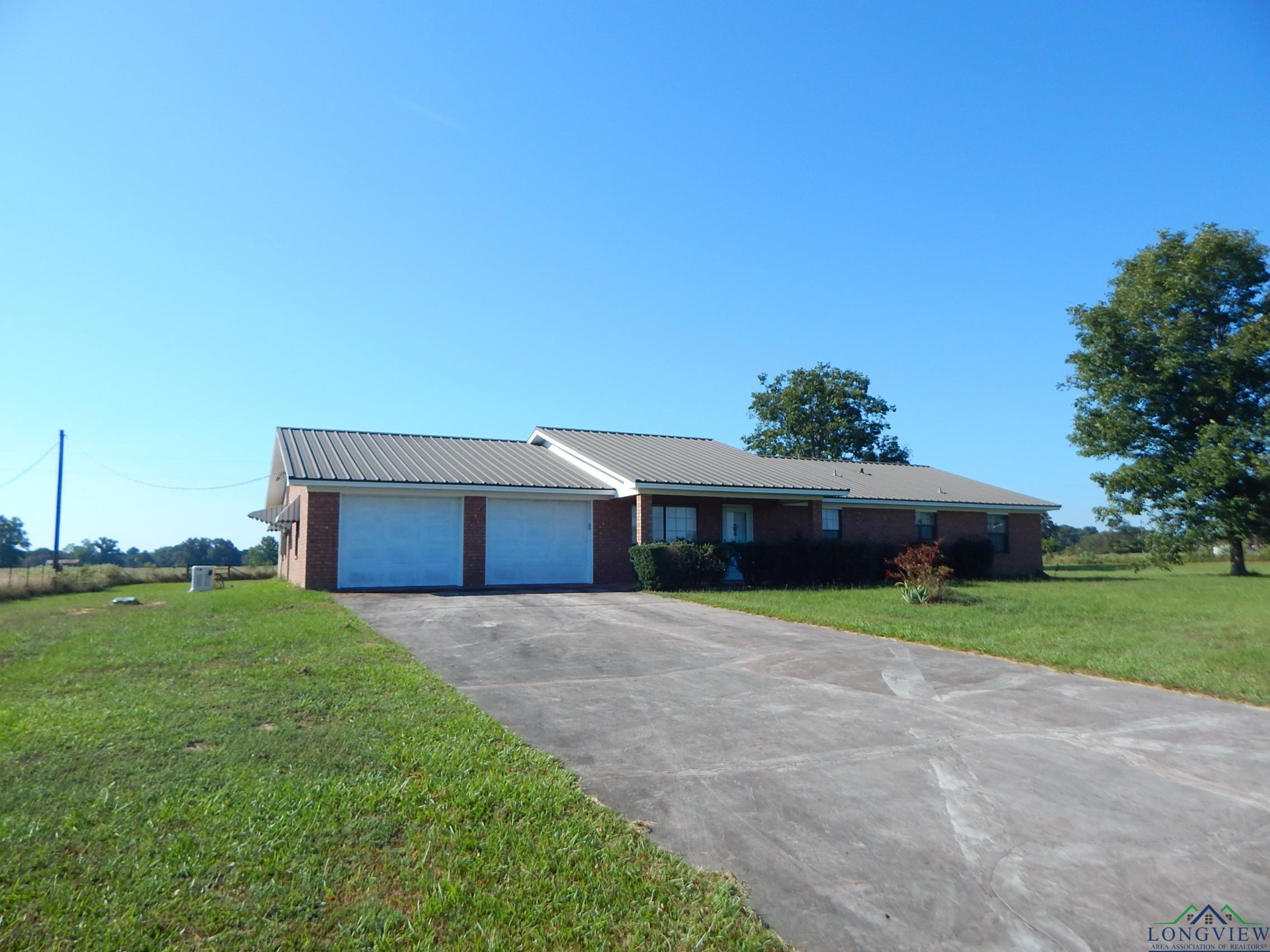 3091 Chipmunk Rd, Gilmer, Texas image 4