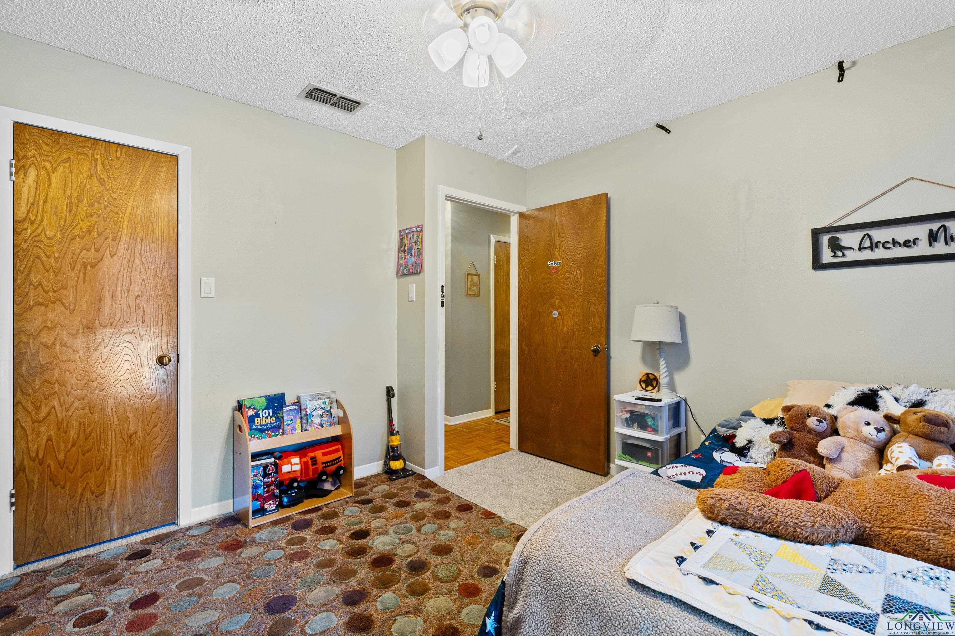 624 Green Oak Dr, Longview, Texas image 17