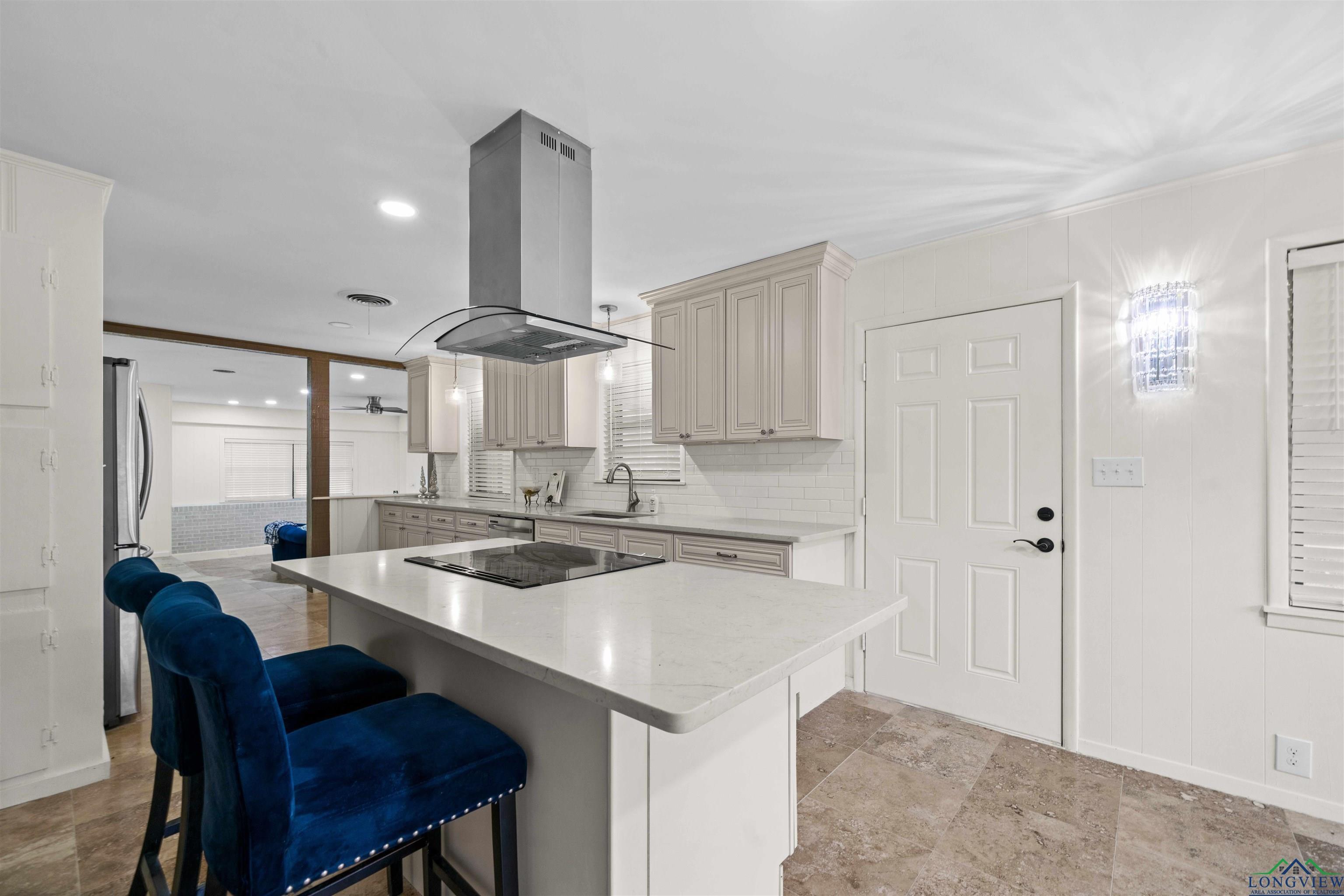 109 Maxine St, Mineola, Texas image 3