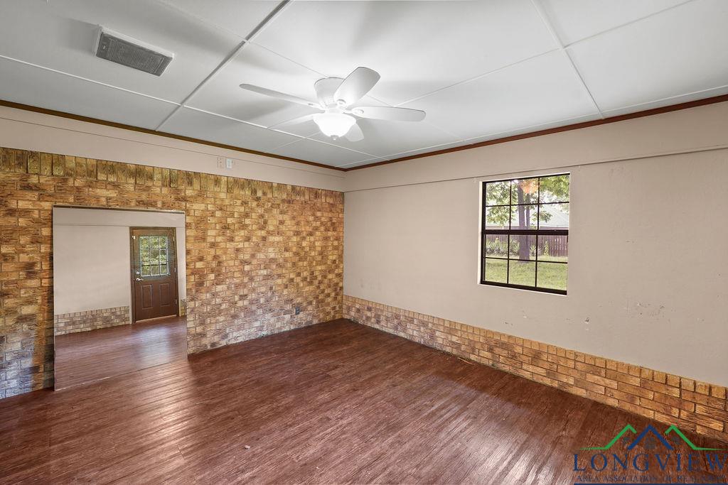 407 Oak St, Longview, Texas image 15