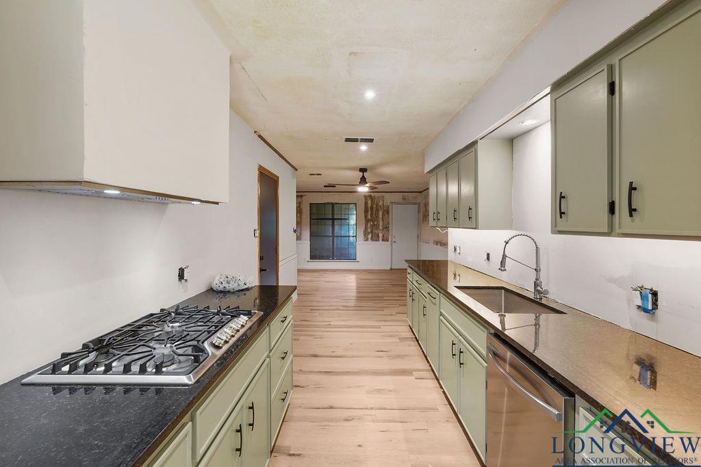 407 Oak St, Longview, Texas image 12